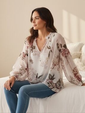 Lucky Brand Flowy Flowery Ladies Blouse Sz M